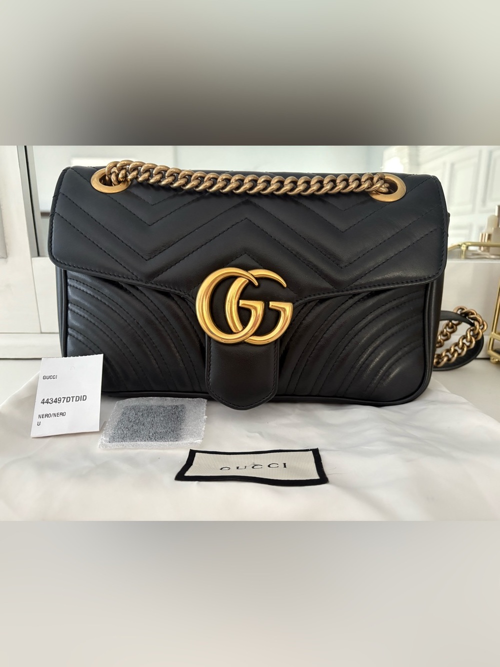 For Sale: Gucci GG Marmont Small Matelassé Shoulder Bag (Excellent Condition)